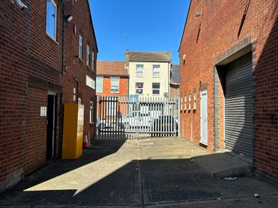 Property Image for 25-33 & 35-37 Hastings Street, Luton, LU1 5BE