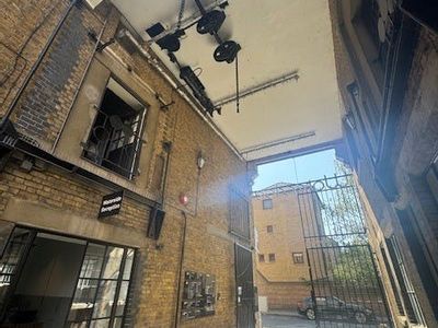 Property Image for Waterside, Unit 26, Waterside, London, N1 7UX