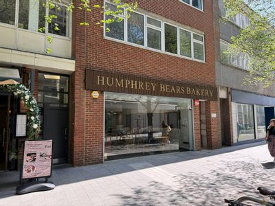 Property Image for 12 Commercial Way, Woking, GU21 6ET