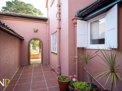Property Image for Layer-de-la-haye, Colchester