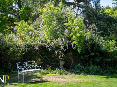 Property Image for Layer-de-la-haye, Colchester