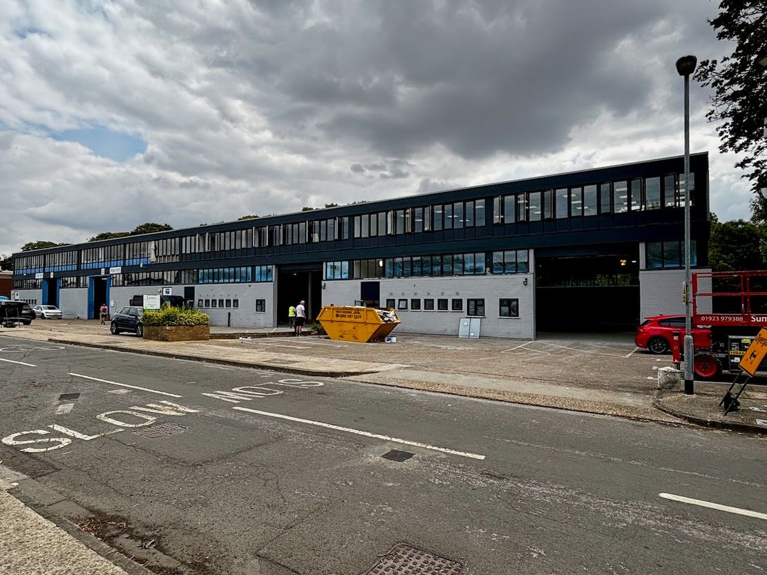 Units 23 and 24 Eldon Way, Biggleswade, SG18 8NH