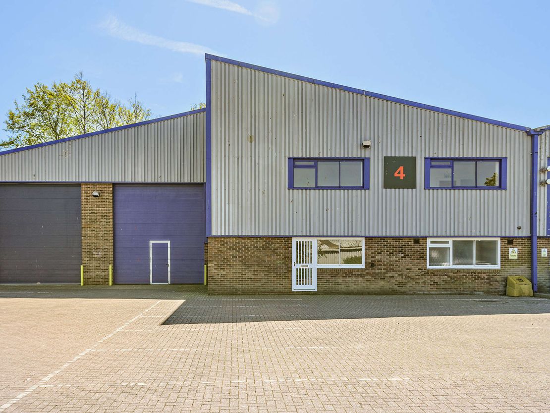 Unit 4 Durban Park Industrial Estate, Durban Park, Bognor Regis, West Sussex, PO22 9RJ