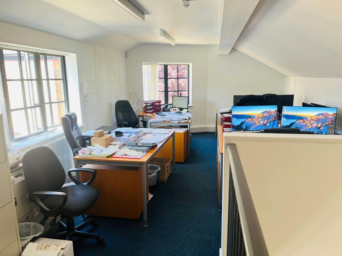 Unit 1, Engine Shed Yard, Teddington, TW11 8LA