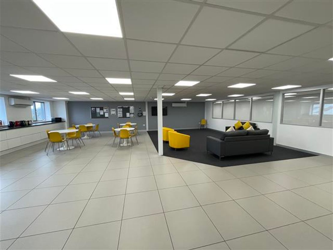 Unit 19, Arnside Road, Waterlooville, Hampshire, PO7 7UP