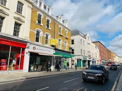 Property Image for 16 The Quadrant, Richmond Upon Thames, TW9 1BP