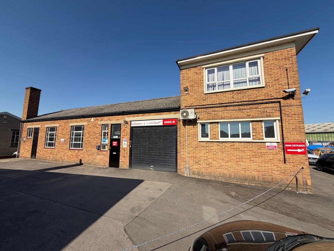 4 Trafford Rd, Reading RG1 8JS