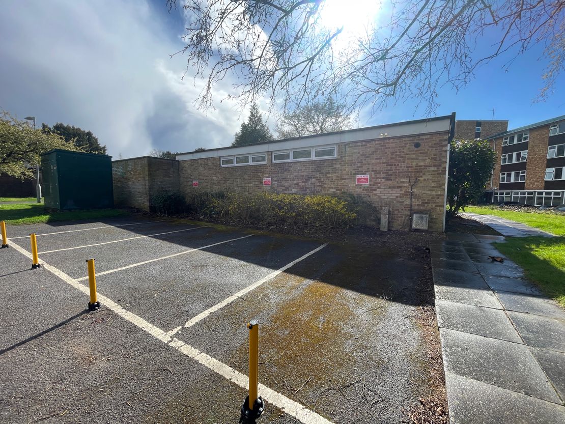 Whiteknights Rd, Reading RG6 6BQ
