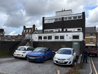 Property Image for 197A High Street, Berkhamsted, HP4 1AD