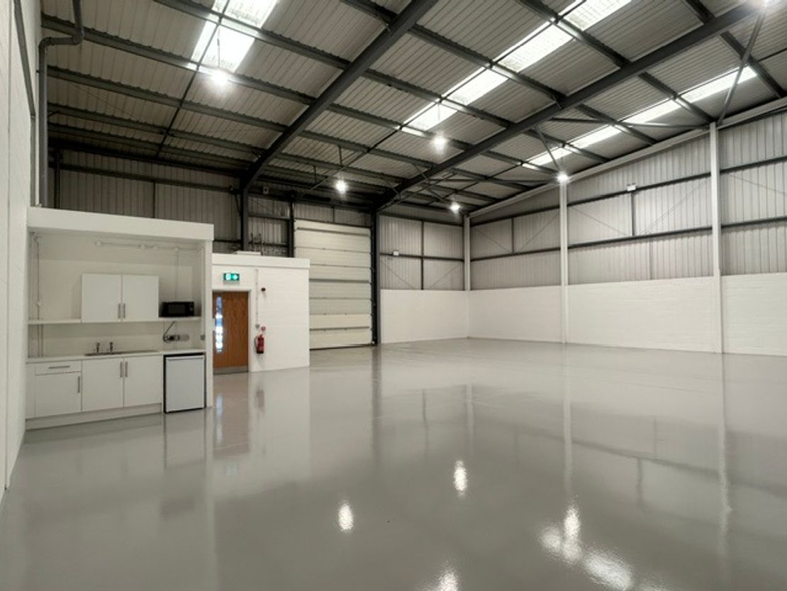 Unit 7 Bilton Court, Luton, LU1 1LX