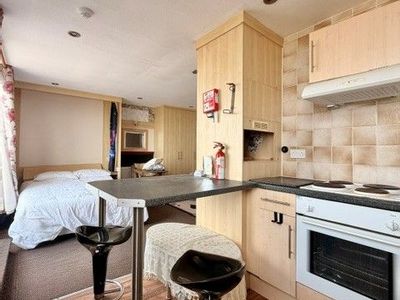 Property Image for Apartment 8, Lynton Apartments, 227 Promenade, Blackpool, FY1