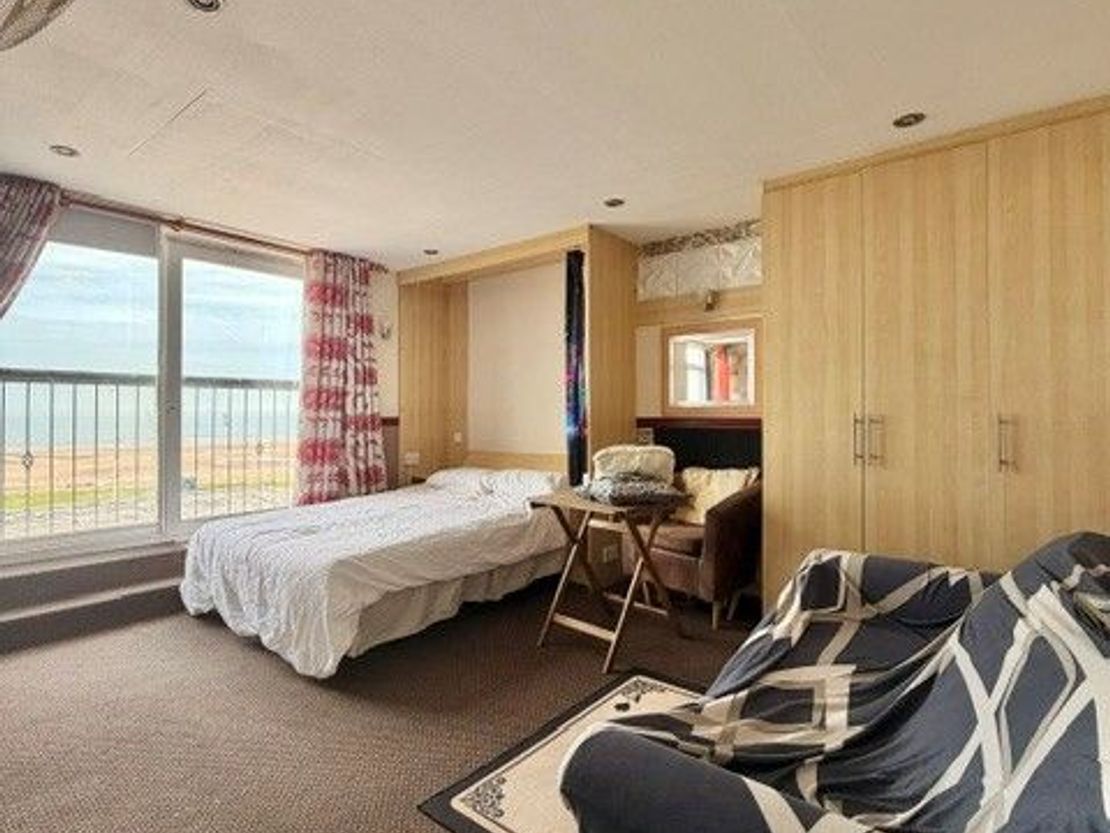 Apartment 8, Lynton Apartments, 227 Promenade, Blackpool, FY1