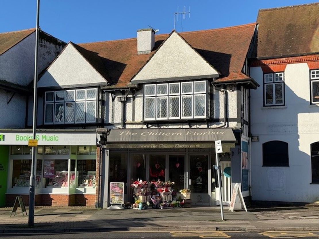 6 Station Parade, Beaconsfield, Buckinghamshire, HP9 2PB