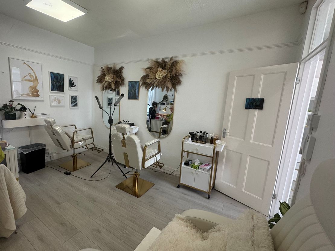 6 Station Parade, Beaconsfield, Buckinghamshire, HP9 2PB