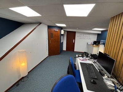 Property Image for Unit 2 Speedwell Close, Chandler's Ford, SO53 4BT