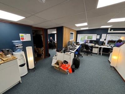 Property Image for Unit 2 Speedwell Close, Chandler's Ford, SO53 4BT