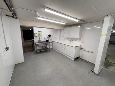 Property Image for Unit 2 Speedwell Close, Chandler's Ford, SO53 4BT