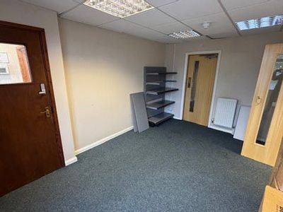 Property Image for Unit 2 Speedwell Close, Chandler's Ford, SO53 4BT