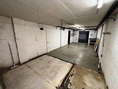 Property Image for Unit 2 Speedwell Close, Chandler's Ford, SO53 4BT