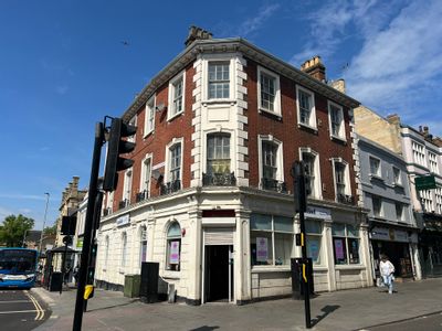 Property Image for 20 High Street, Bedford, MK40 1SP