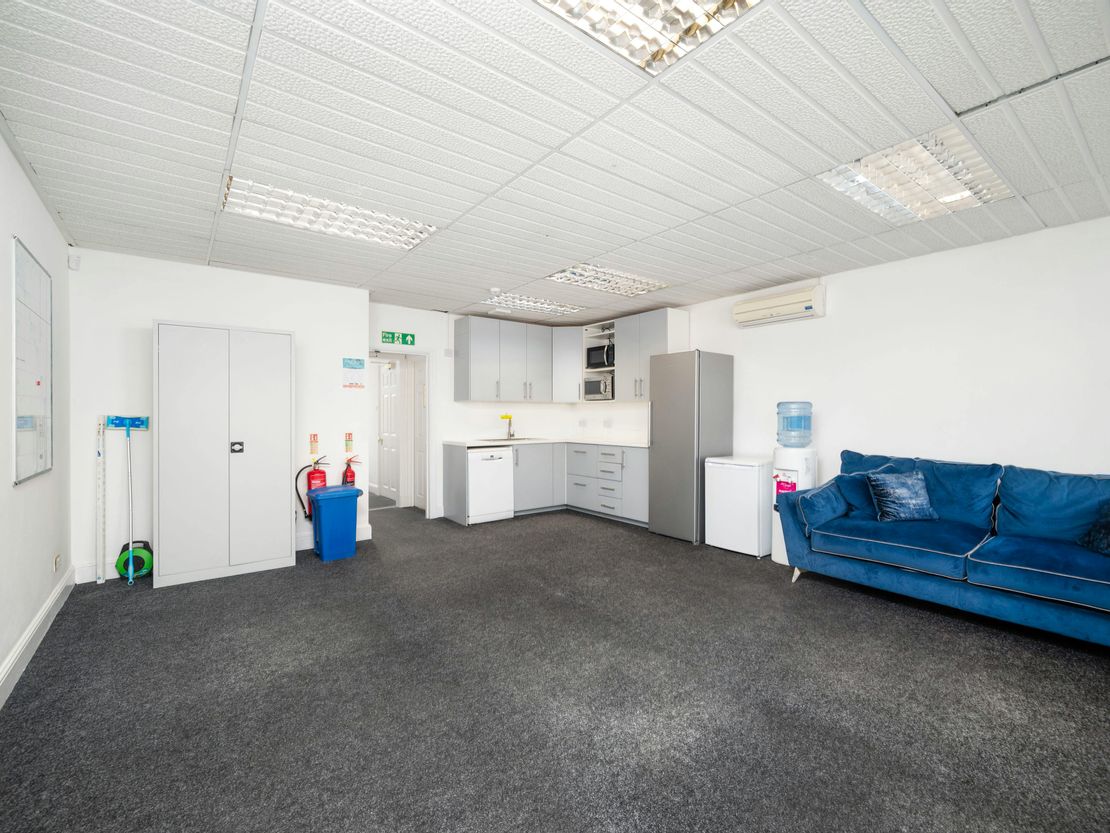 4 Theobald Court, Theobald Street, Borehamwood, WD6 4RN