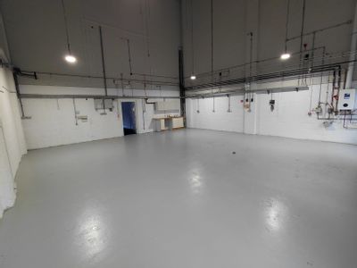 Property Image for Unit 5 Tillingbourne Court, Station Road, Dorking, Surrey, RH4 1HJ