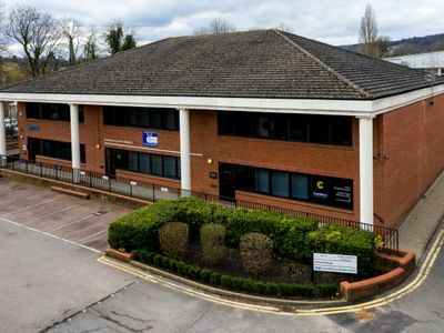 Property Image for Unit 5 Tillingbourne Court, Station Road, Dorking, Surrey, RH4 1HJ