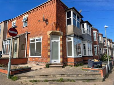 Property Image for Manor Road, Rugby, Warwickshire, CV21 2TQ