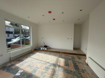 Property Image for Manor Road, Rugby, Warwickshire, CV21 2TQ