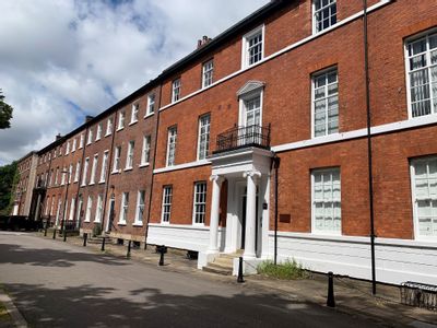 Property Image for 35 George Street, Wakefield, West Yorkshire, WF1 1LR