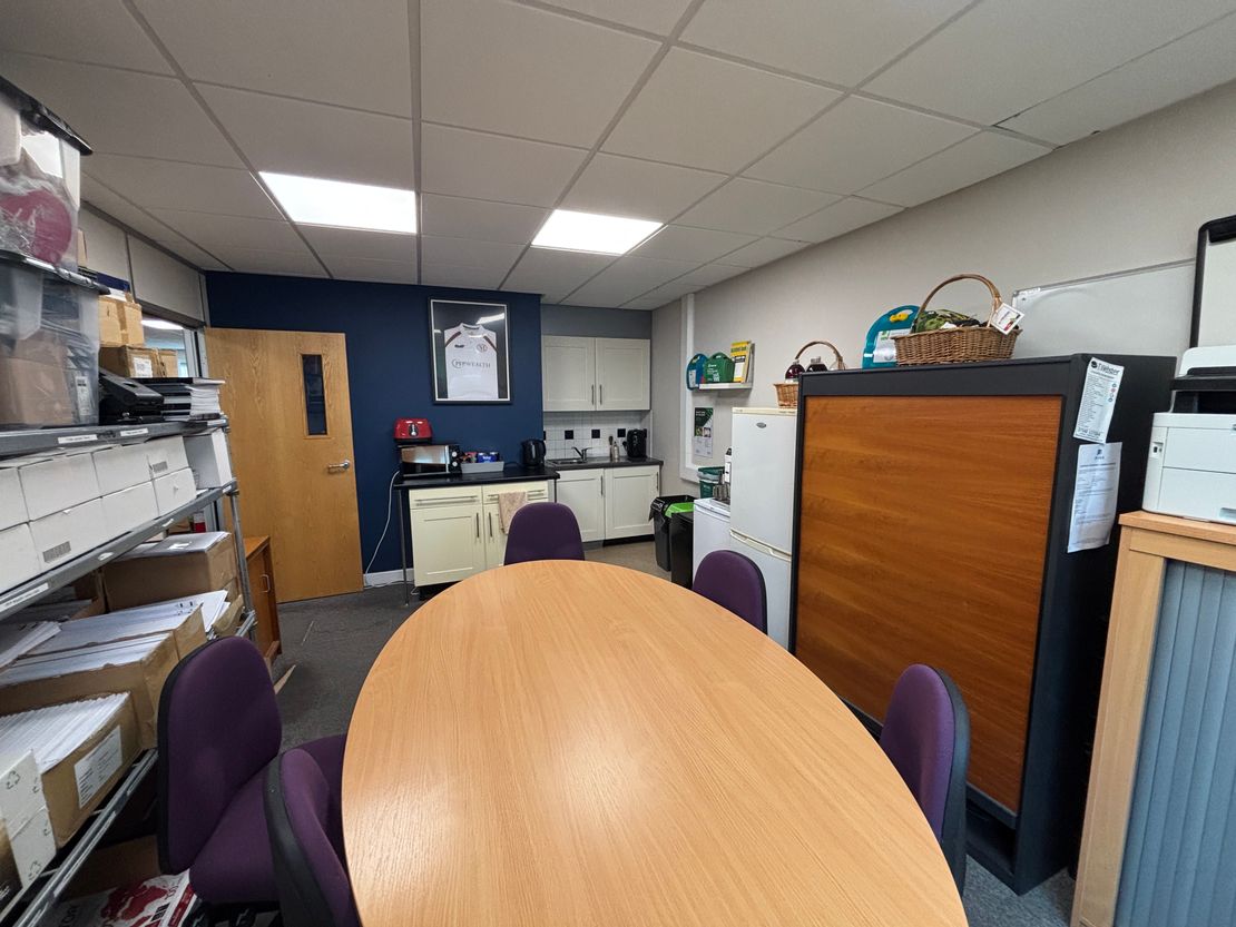 Unit 8 The Office Campus, Paragon Business Park, Red Hall Court, Wakefield, West Yorkshire, WF1 2UY