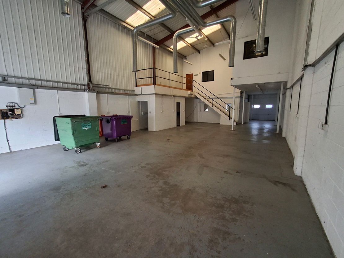 12 & 13 Bedford Business Centre, Mile Road, Bedford, MK42 9TW