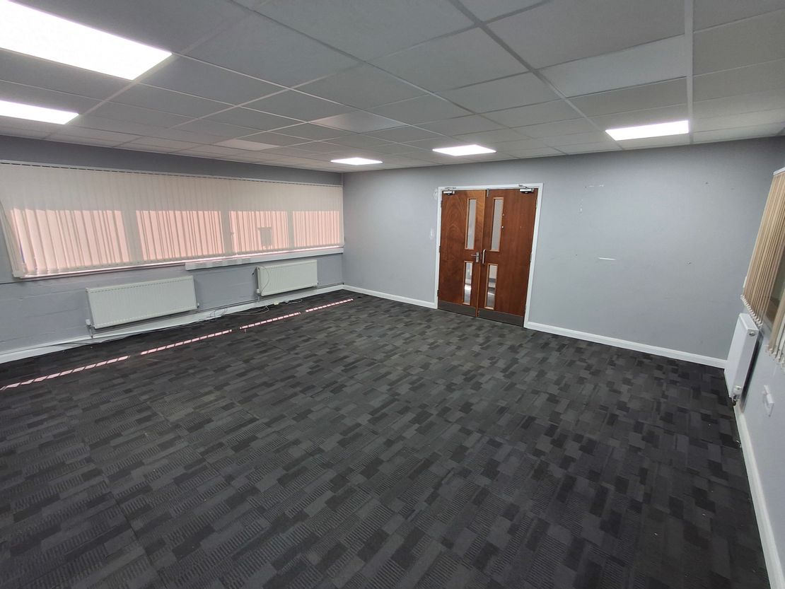 Unit 2 Bedford Business Centre, Mile Road, Bedford, MK42 9TW