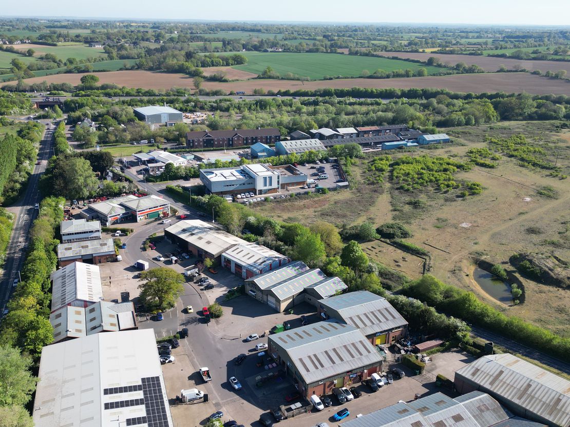 5A Oak Industrial Park, Chelmsford Road, Dunmow, Essex, CM6 1XN