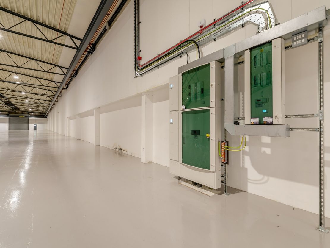 Unit 11 Dana Trading Estate, Transfesa Road, Paddock Wood, Tonbridge, Kent, TN12 6UT