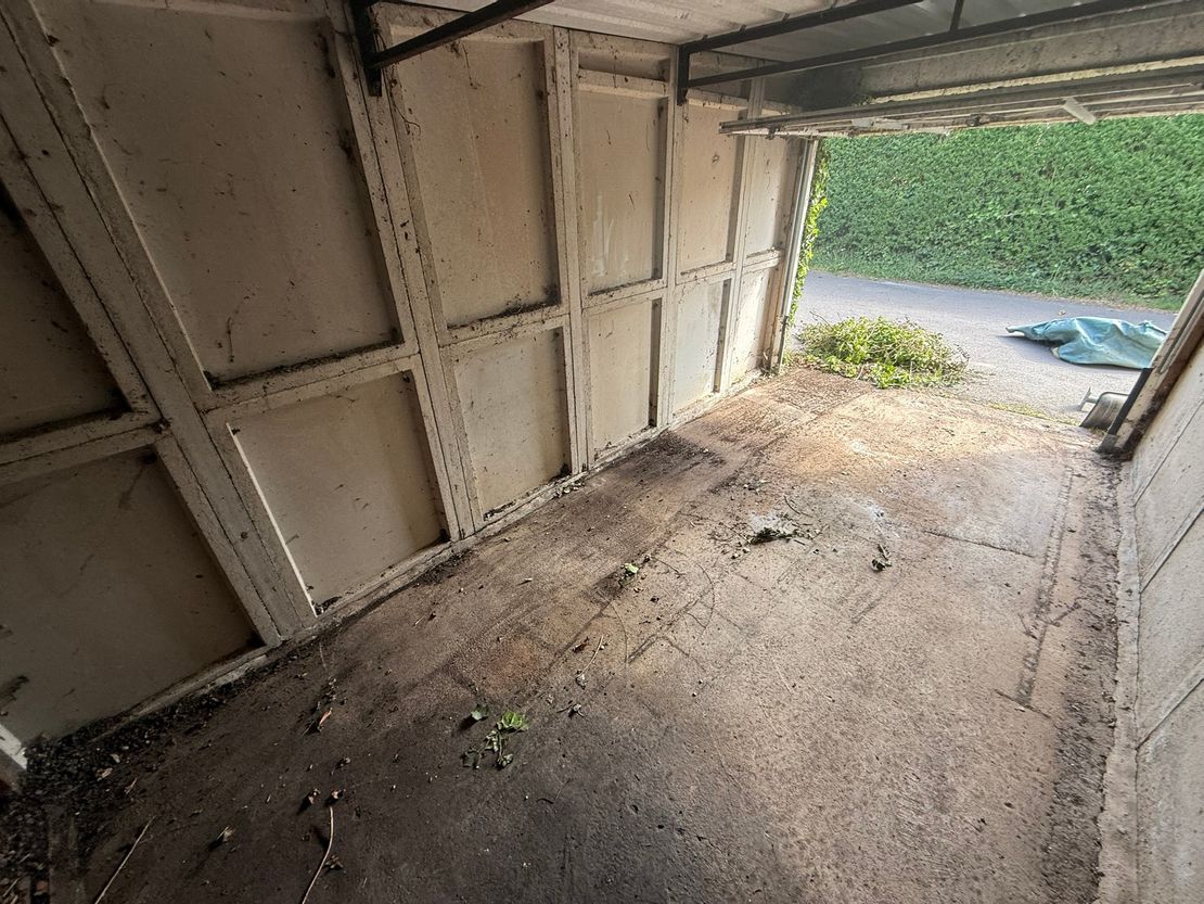 Garages, Mount Road, Hinckley, Leicestershire, LE10 1AE