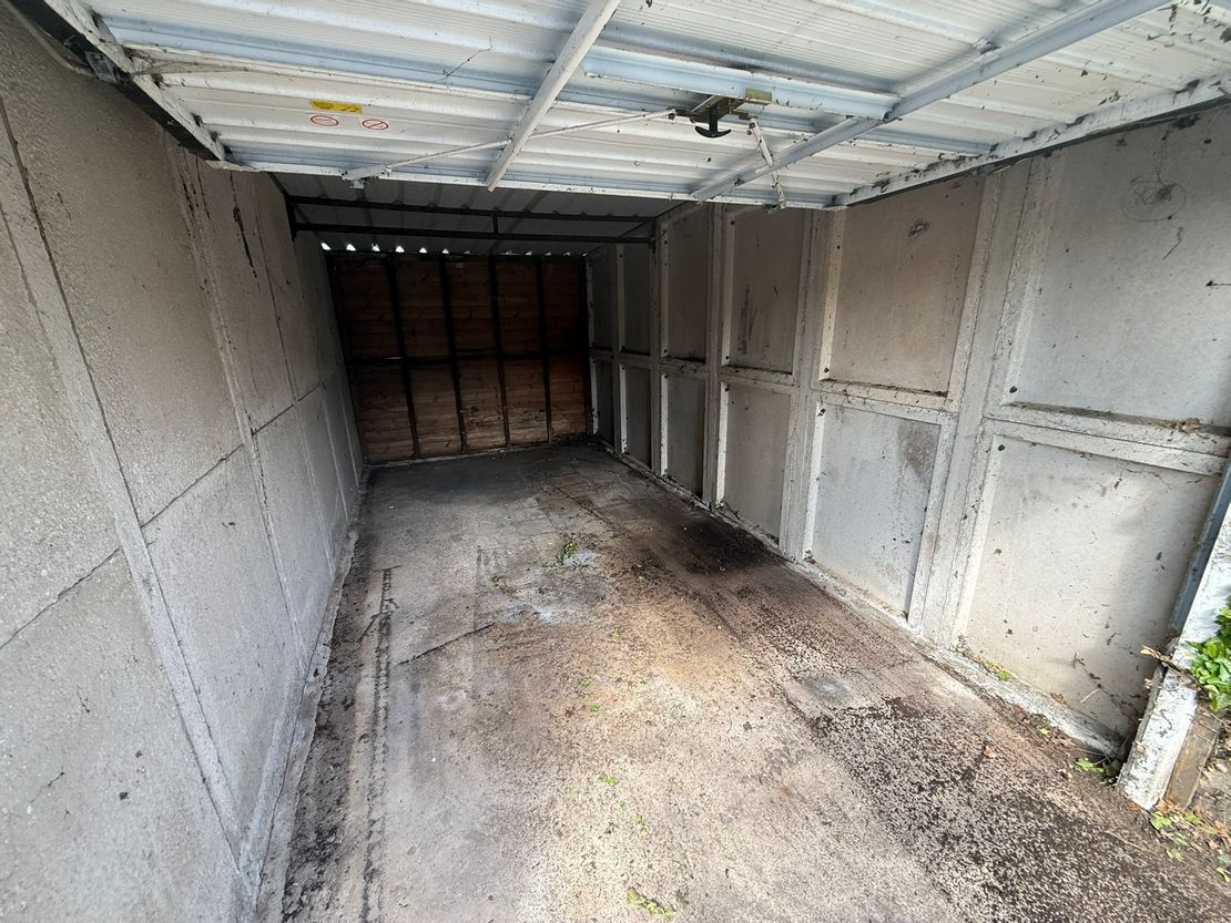 Garages, Mount Road, Hinckley, Leicestershire, LE10 1AE