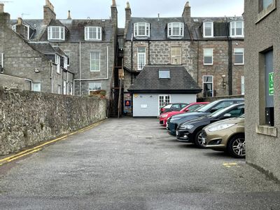 Property Image for Lower Ground Floor, 42 Carden Place, Aberdeen, Aberdeenshire, AB10 1UP