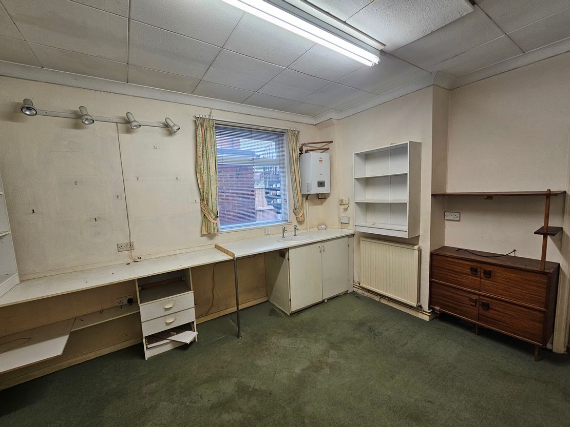 143 Watling Street, Gillingham, Kent, ME7 2YY
