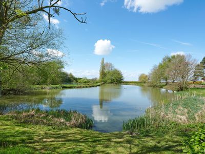 Property Image for Foxholes Fisheries, Crick, Northampton, Northamptonshire, NN6 7US