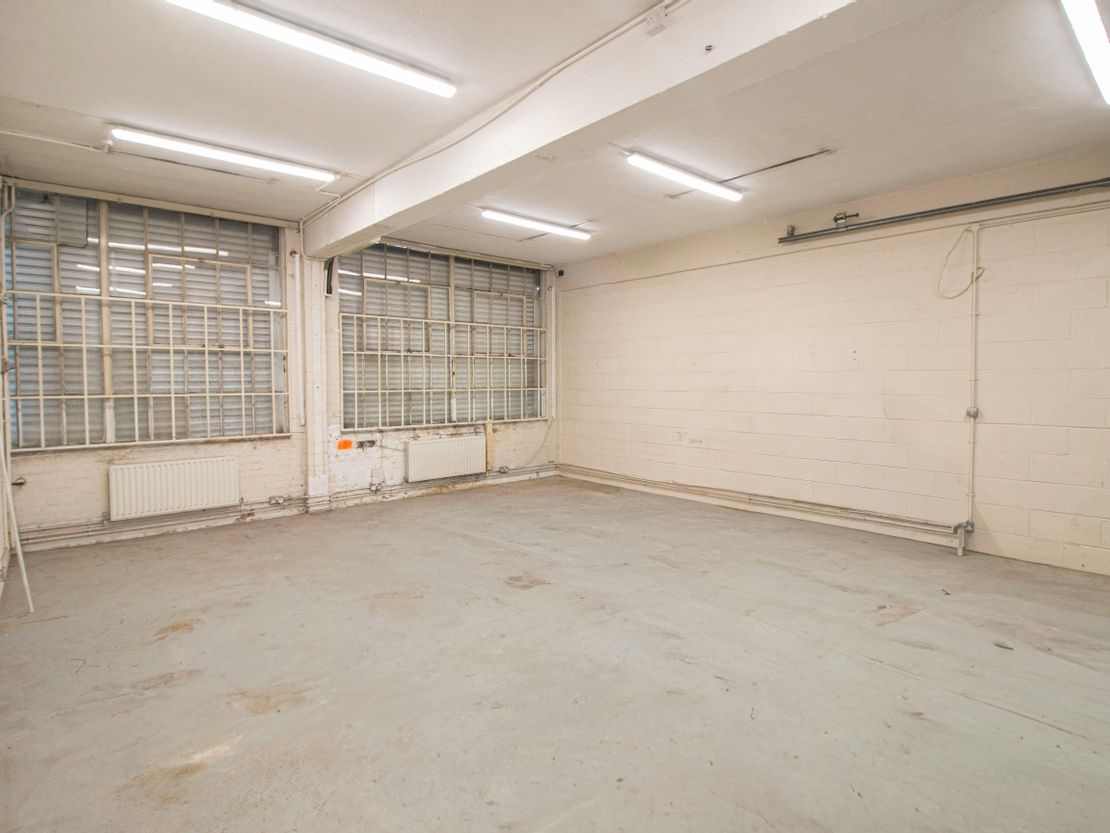 Unit 18, Wadsworth Business Centre, Wadsworth Road, Perivale, UB6 7LQ