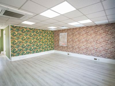 Property Image for Unit 18, Wadsworth Business Centre, Wadsworth Road, Perivale, UB6 7LQ