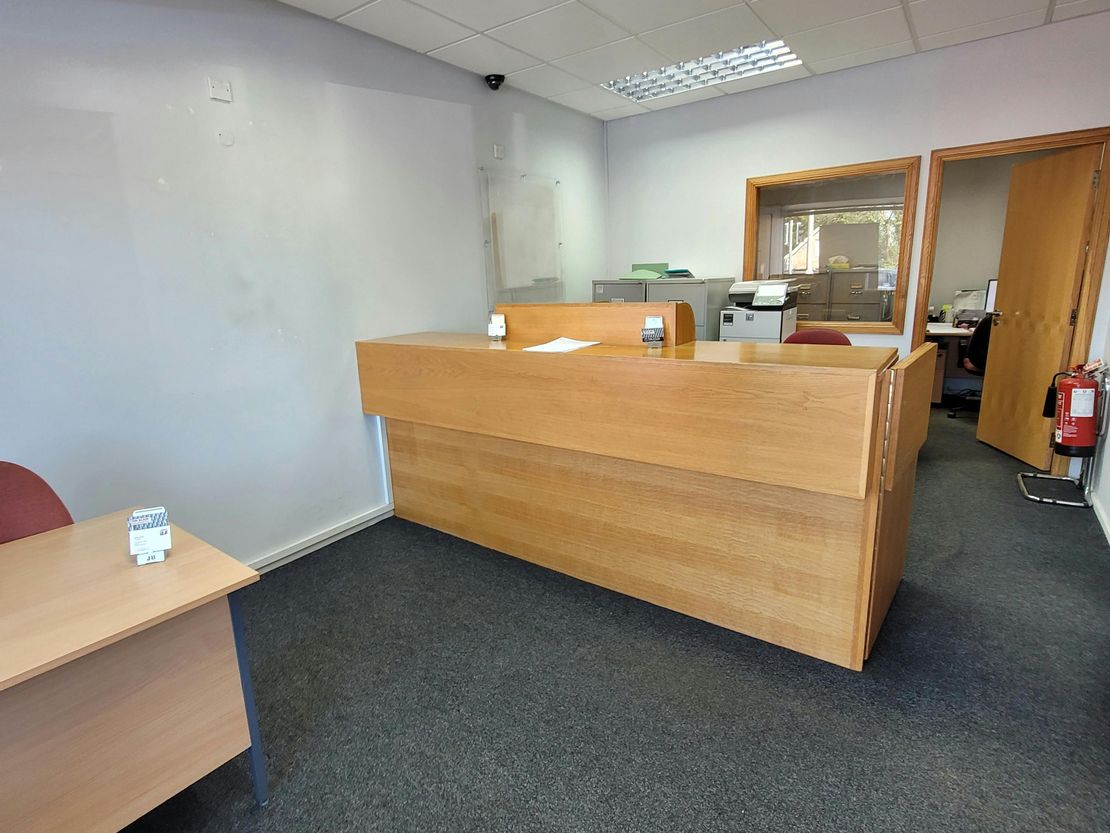 223A Fenwick Road, Giffnock, Glasgow, G46 6JG