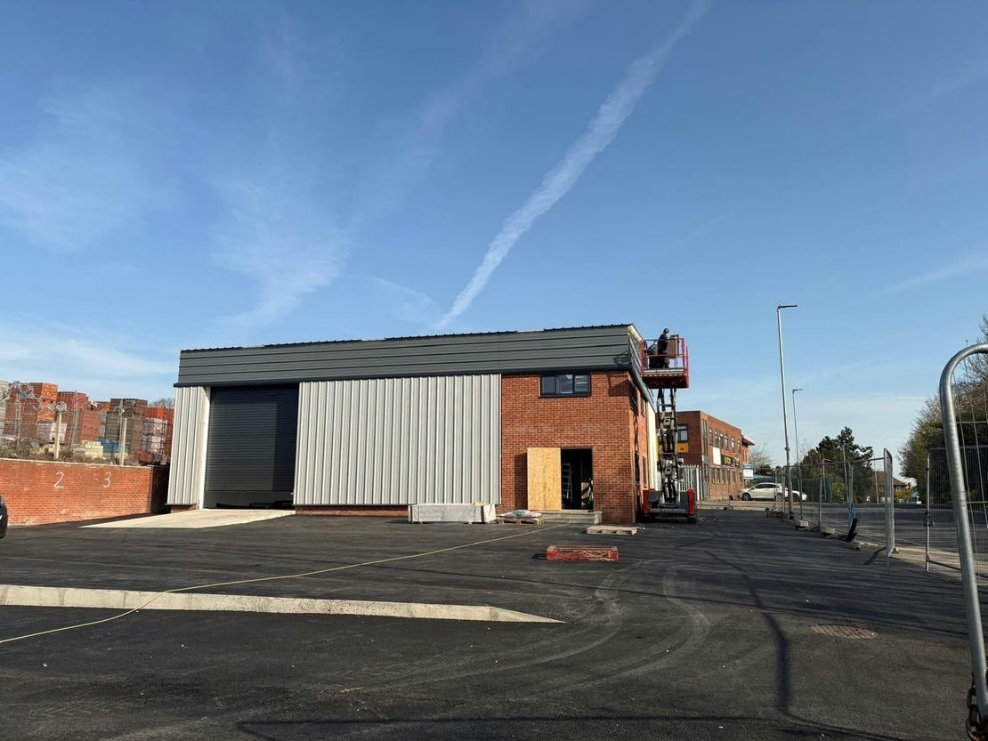 Unit 8 Howley Park Road East, Morley, LS27 0SW