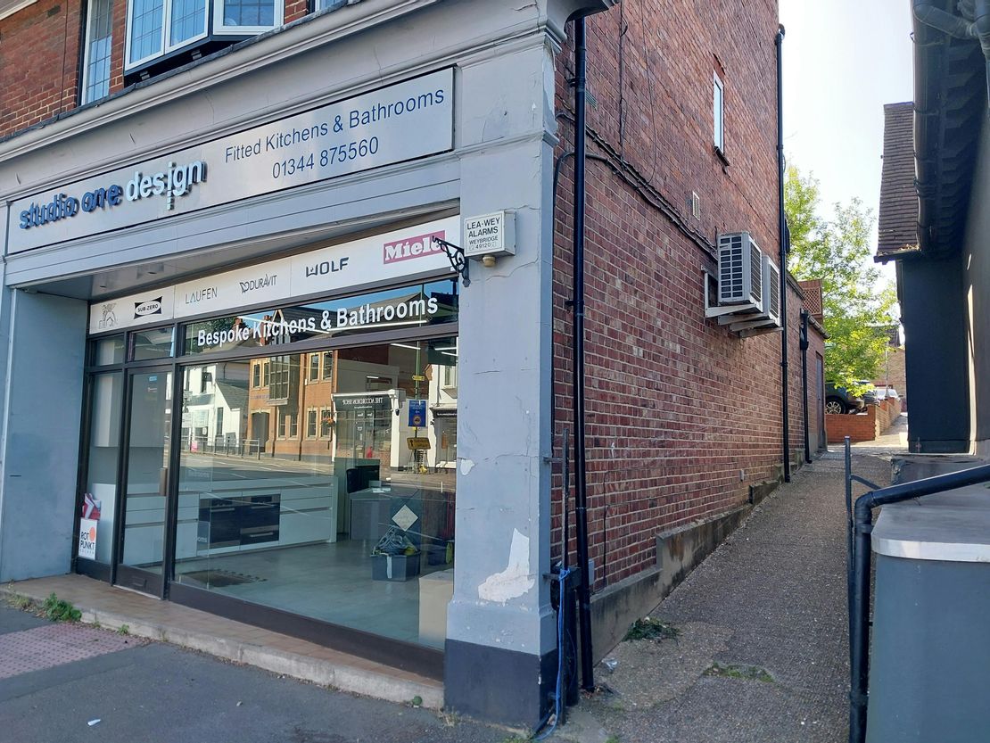 1 Broomhall Buildings, London Road, Ascot, SL5 0DH