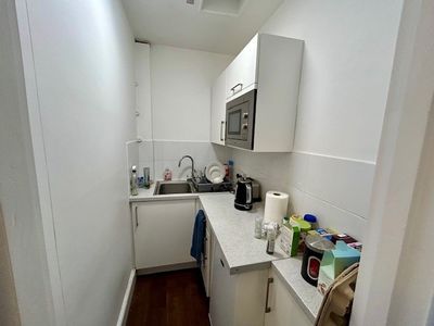 Property Image for Ground Floor, 45 & 45A Cheap Street, Newbury, West Berkshire, RG14 5BX