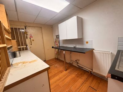 Property Image for 47 Upper Abbey Street, Nuneaton, Warwickshire, CV11 5DH