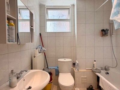 Property Image for 60, Adelaide Street, Blackpool, FY1