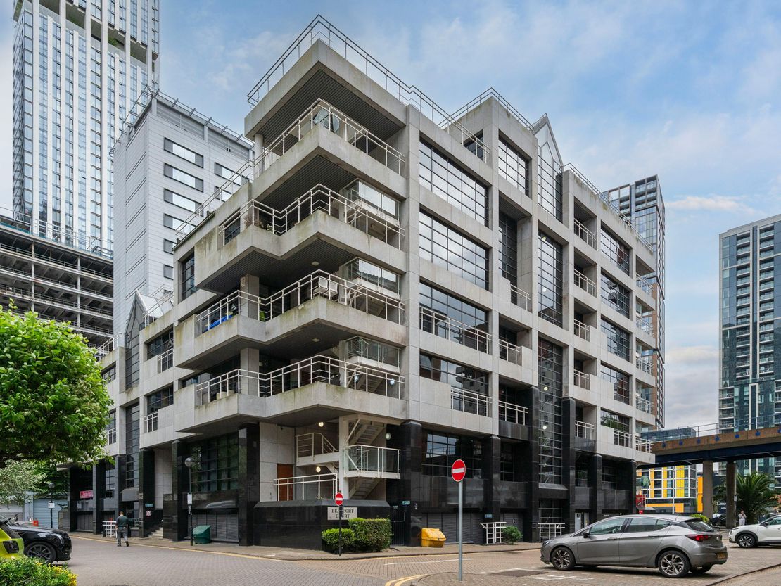 Suite 37, Beaufort Court, Canary Wharf, E14 9XL
