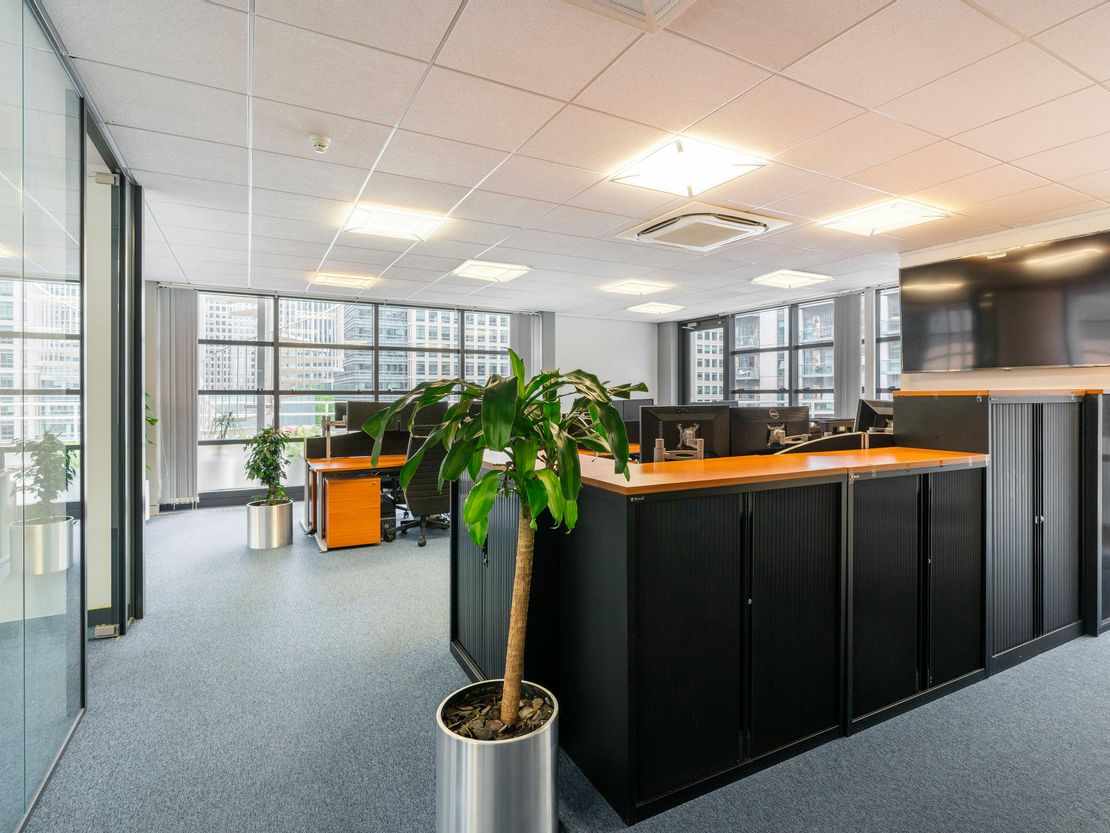 Suite 37, Beaufort Court, Canary Wharf, E14 9XL